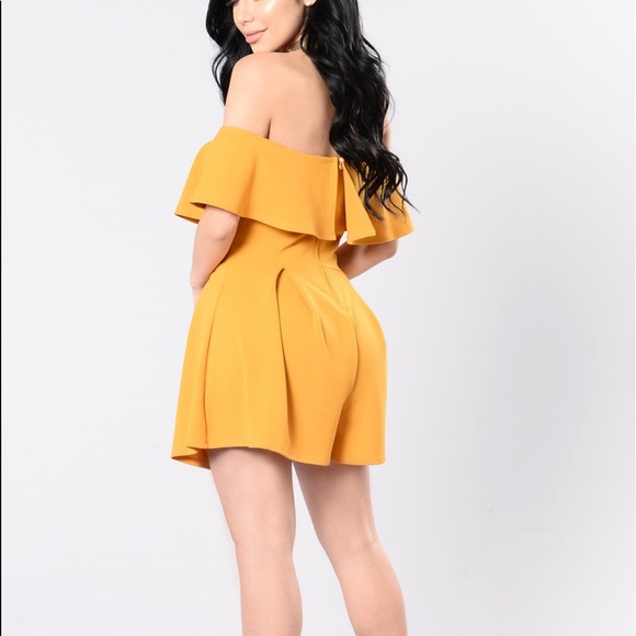 NWT yellow strapless romper - Picture 6 of 7